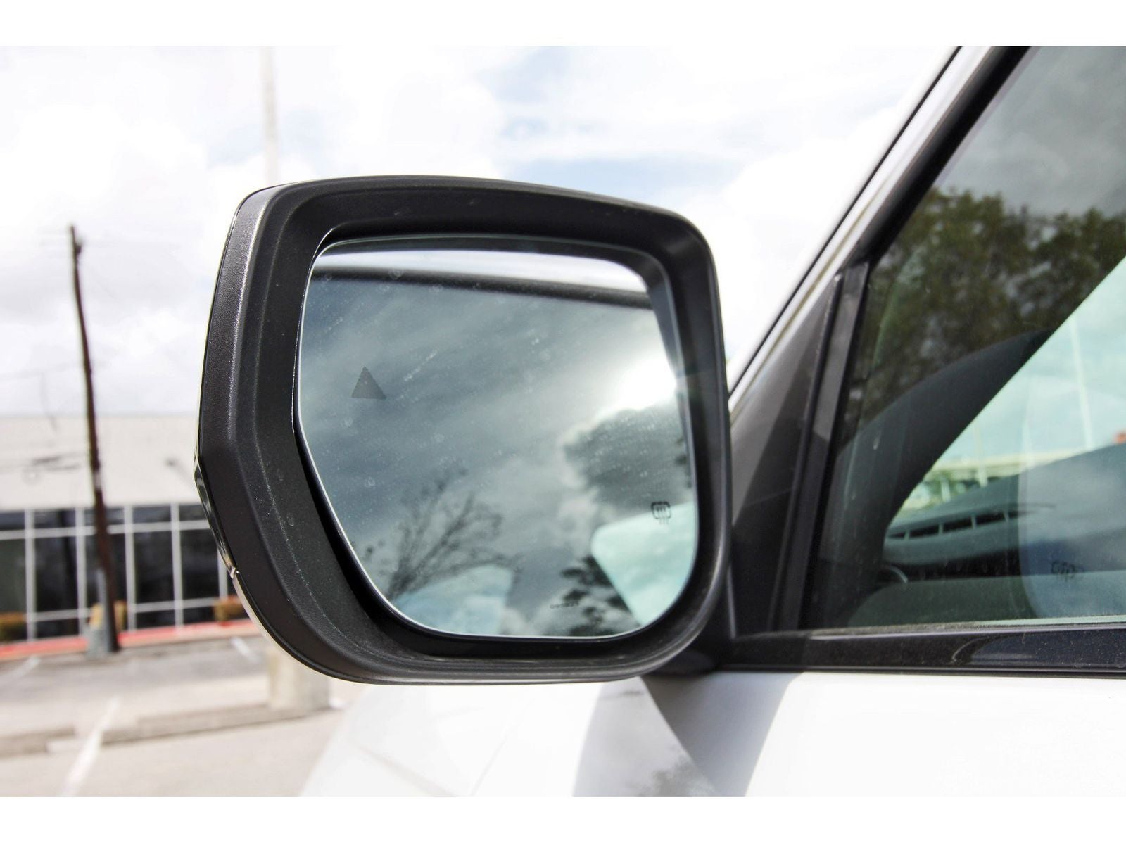 2026 Jeep Grand Cherokee Laredo 4x2