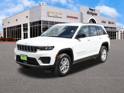 2026 Jeep Grand Cherokee Laredo 4x2