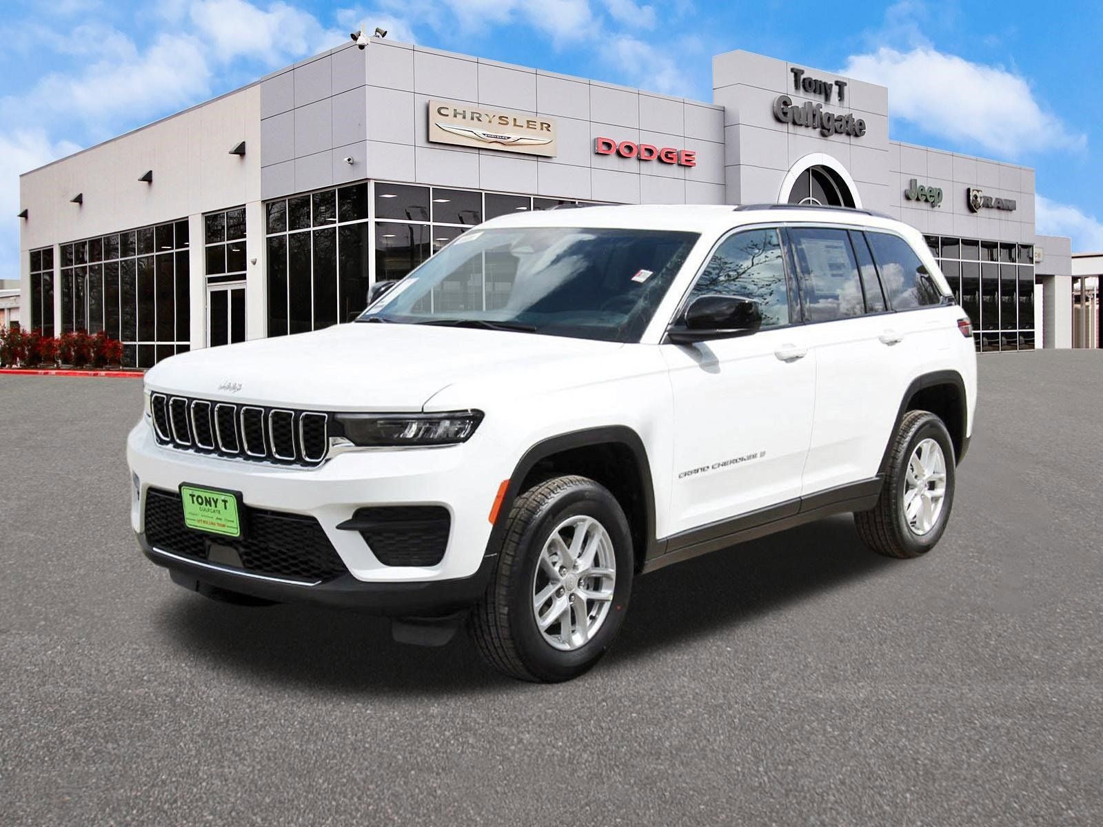 2026 Jeep Grand Cherokee Laredo 4x2