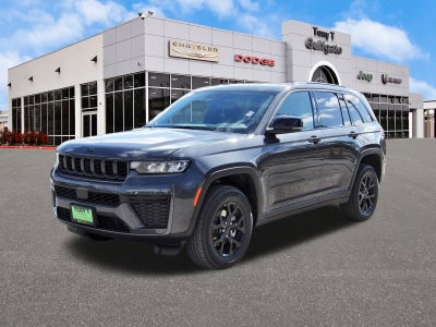 2026 Jeep Grand Cherokee Laredo Altitude 4x2