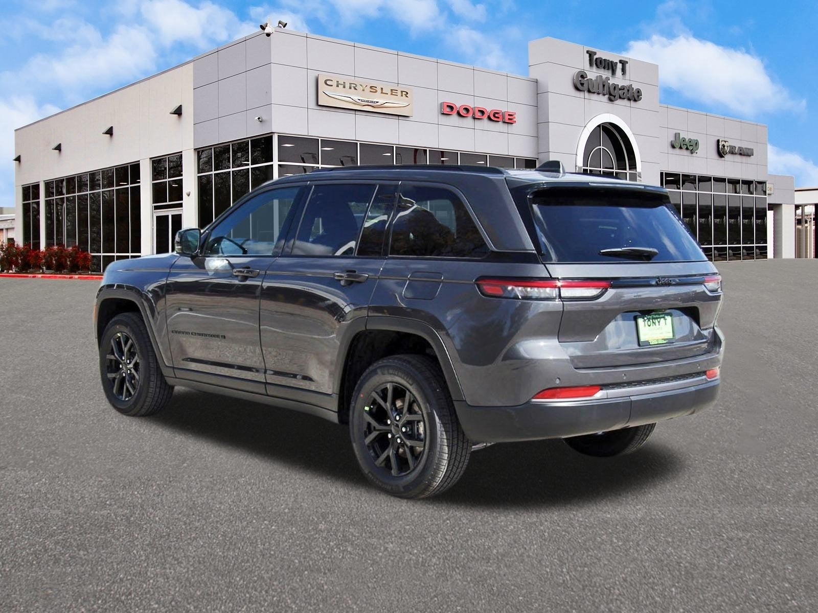 2026 Jeep Grand Cherokee Laredo Altitude 4x2