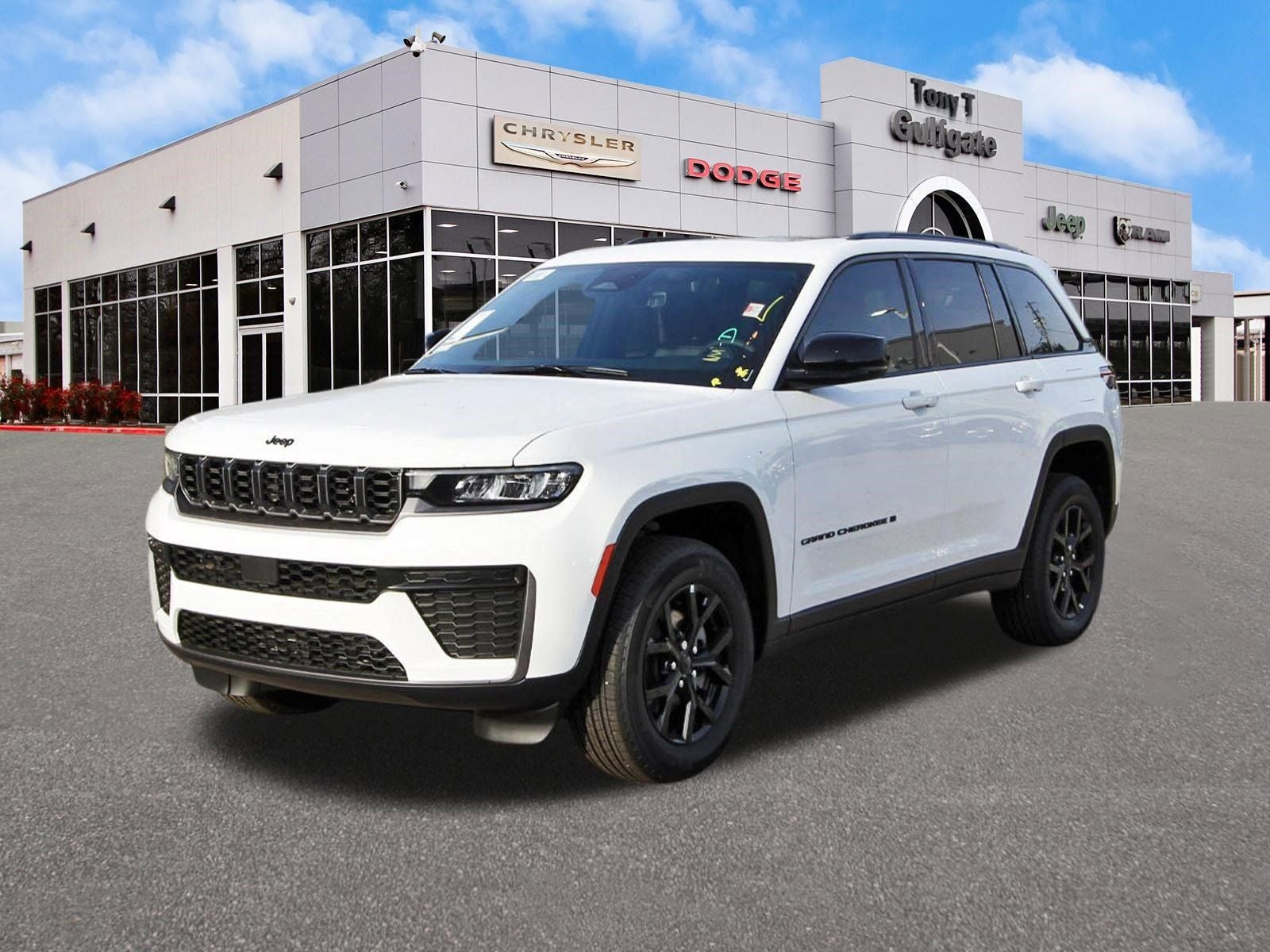 2026 Jeep Grand Cherokee Laredo