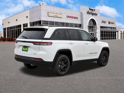 2026 Jeep Grand Cherokee Laredo Altitude 4x2