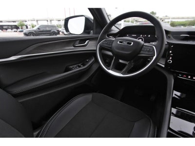 2026 Jeep Grand Cherokee Laredo Altitude 4x2