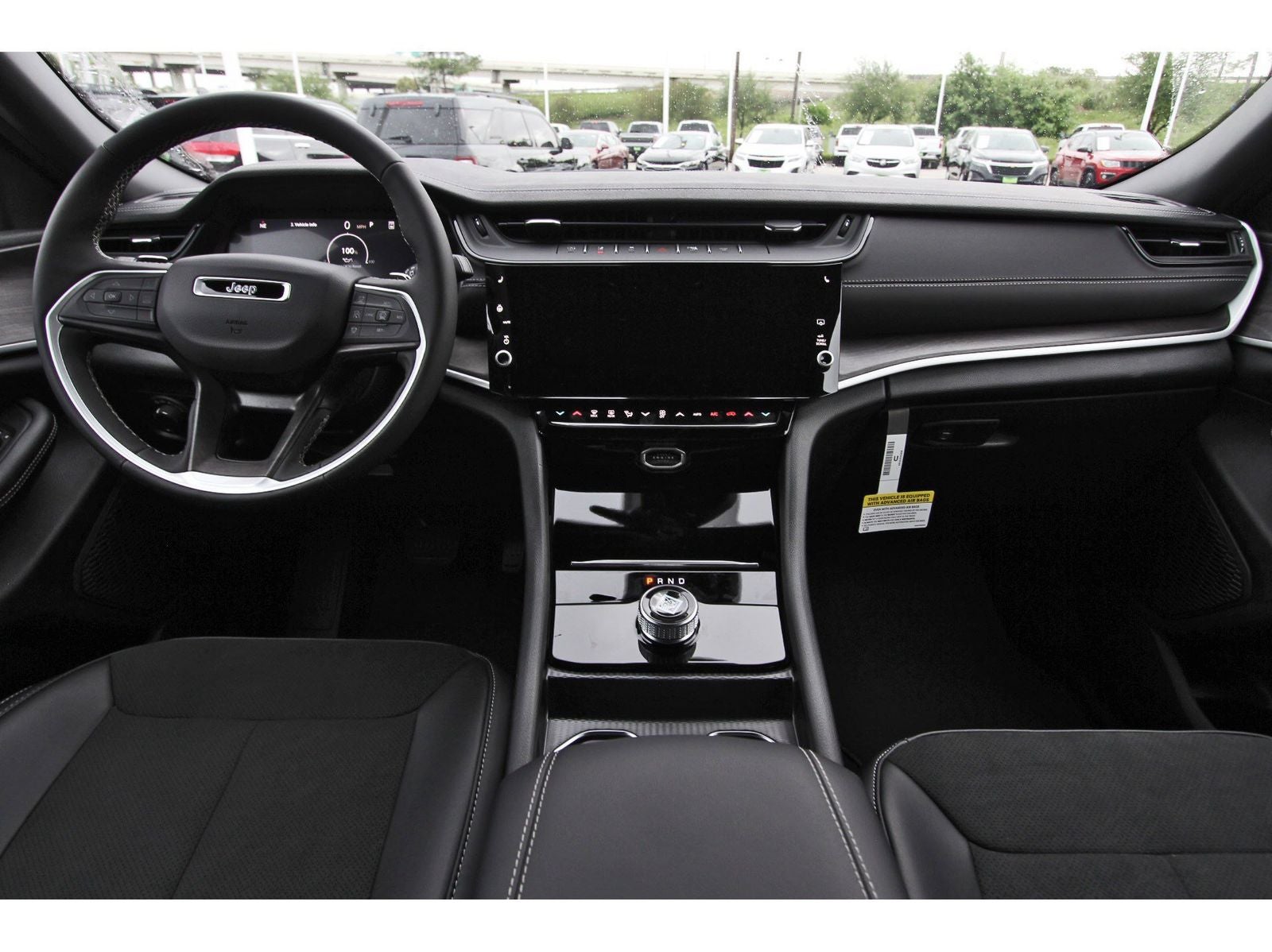 2026 Jeep Grand Cherokee Laredo Altitude 4x2