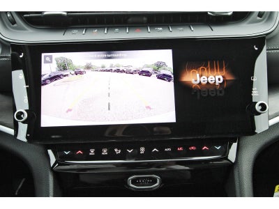 2026 Jeep Grand Cherokee Laredo Altitude 4x2