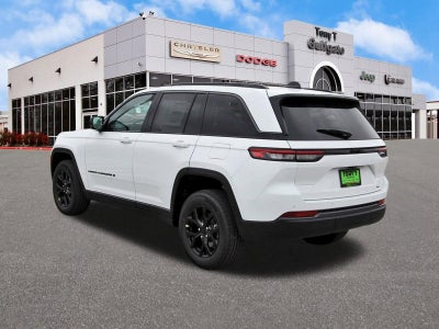 2026 Jeep Grand Cherokee Laredo Altitude 4x2