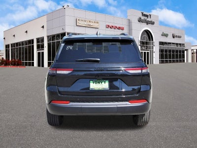 2026 Jeep Grand Cherokee Laredo Altitude 4x2