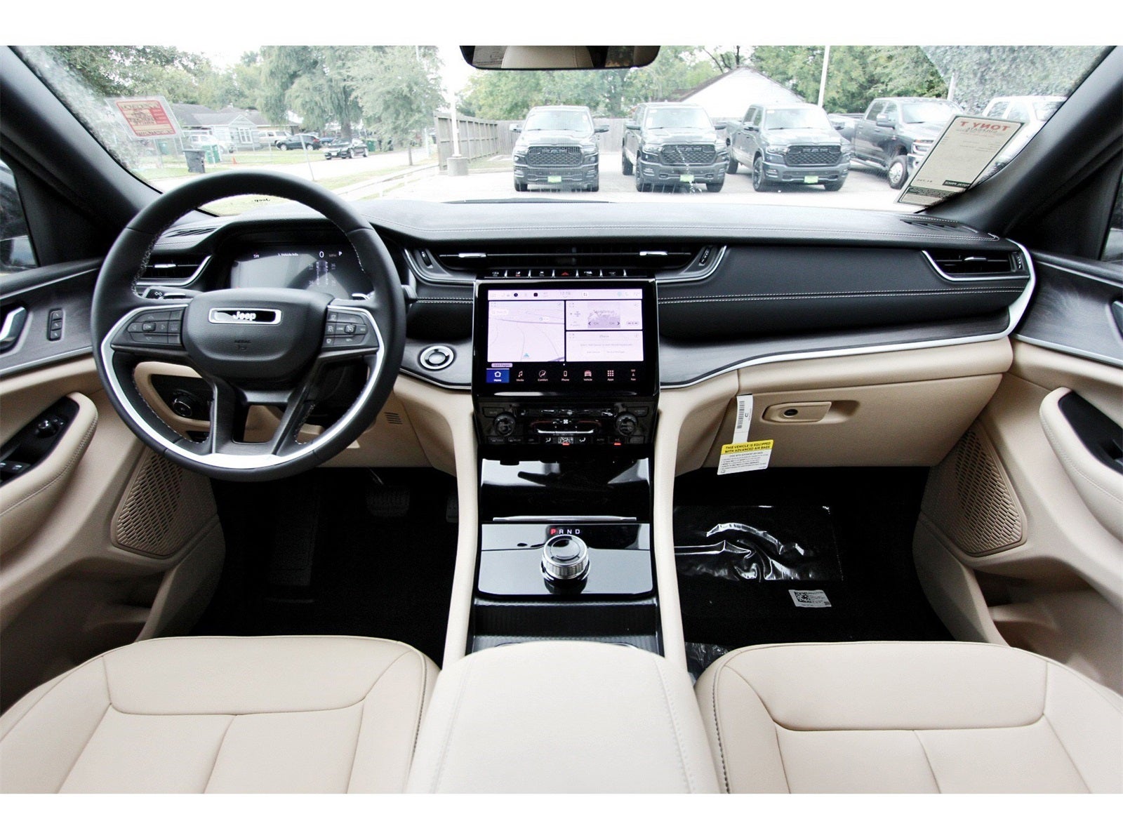 2025 Jeep Grand Cherokee Limited 4x2