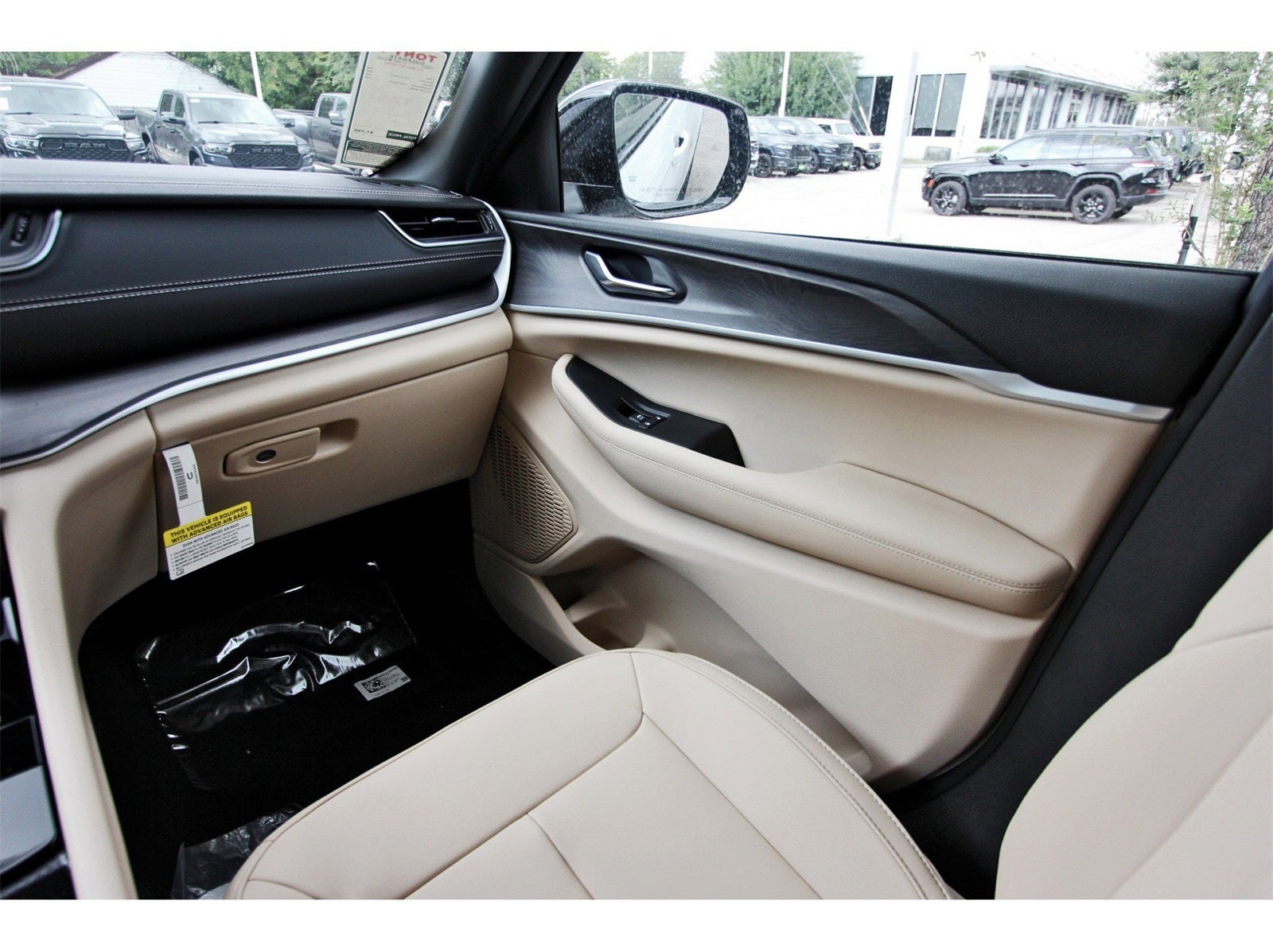 2025 Jeep Grand Cherokee Limited 4x2