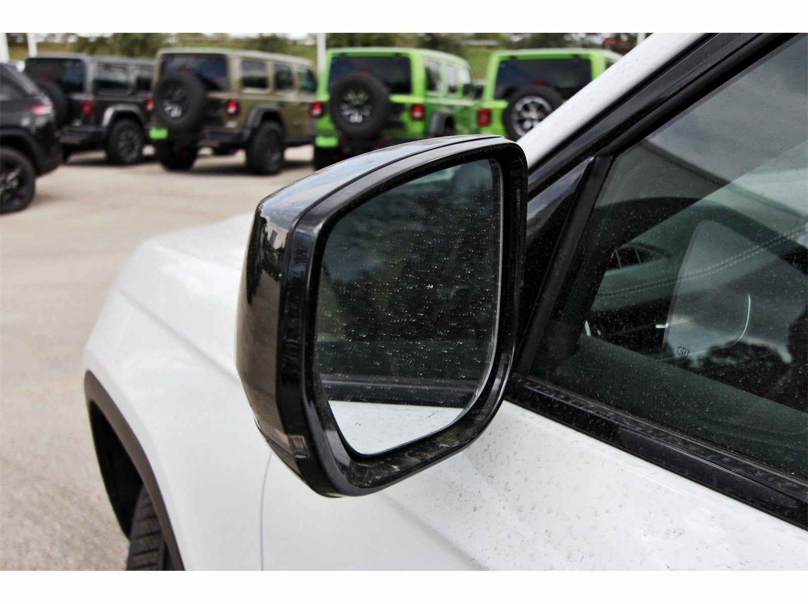 2025 Jeep Grand Cherokee Limited 4x2