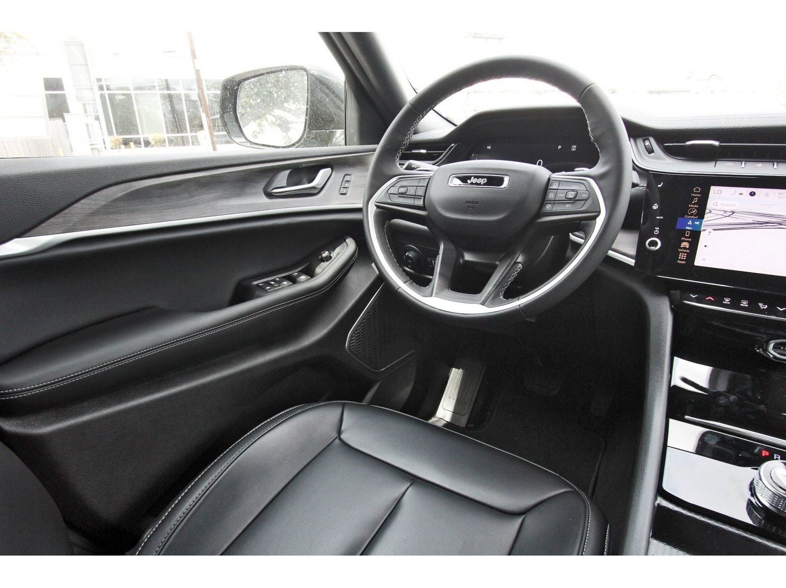 2026 Jeep Grand Cherokee Limited 4x2