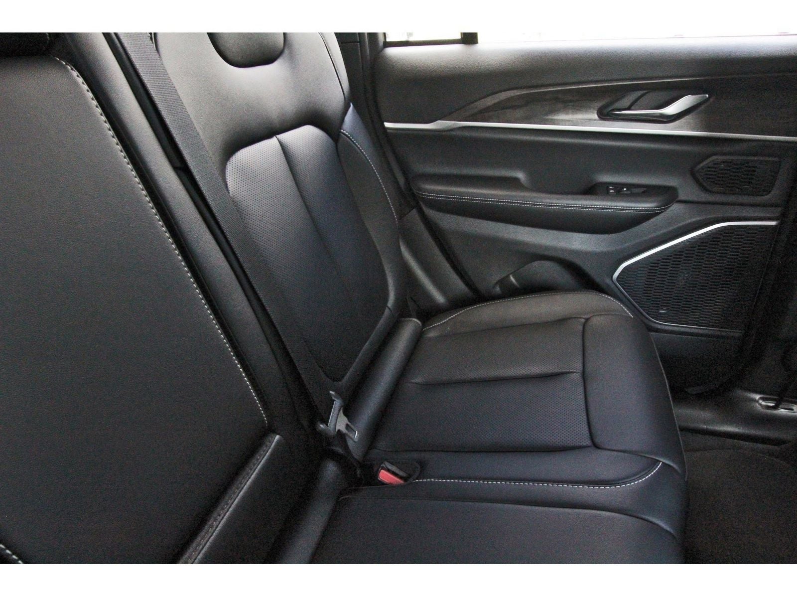 2026 Jeep Grand Cherokee Limited 4x2