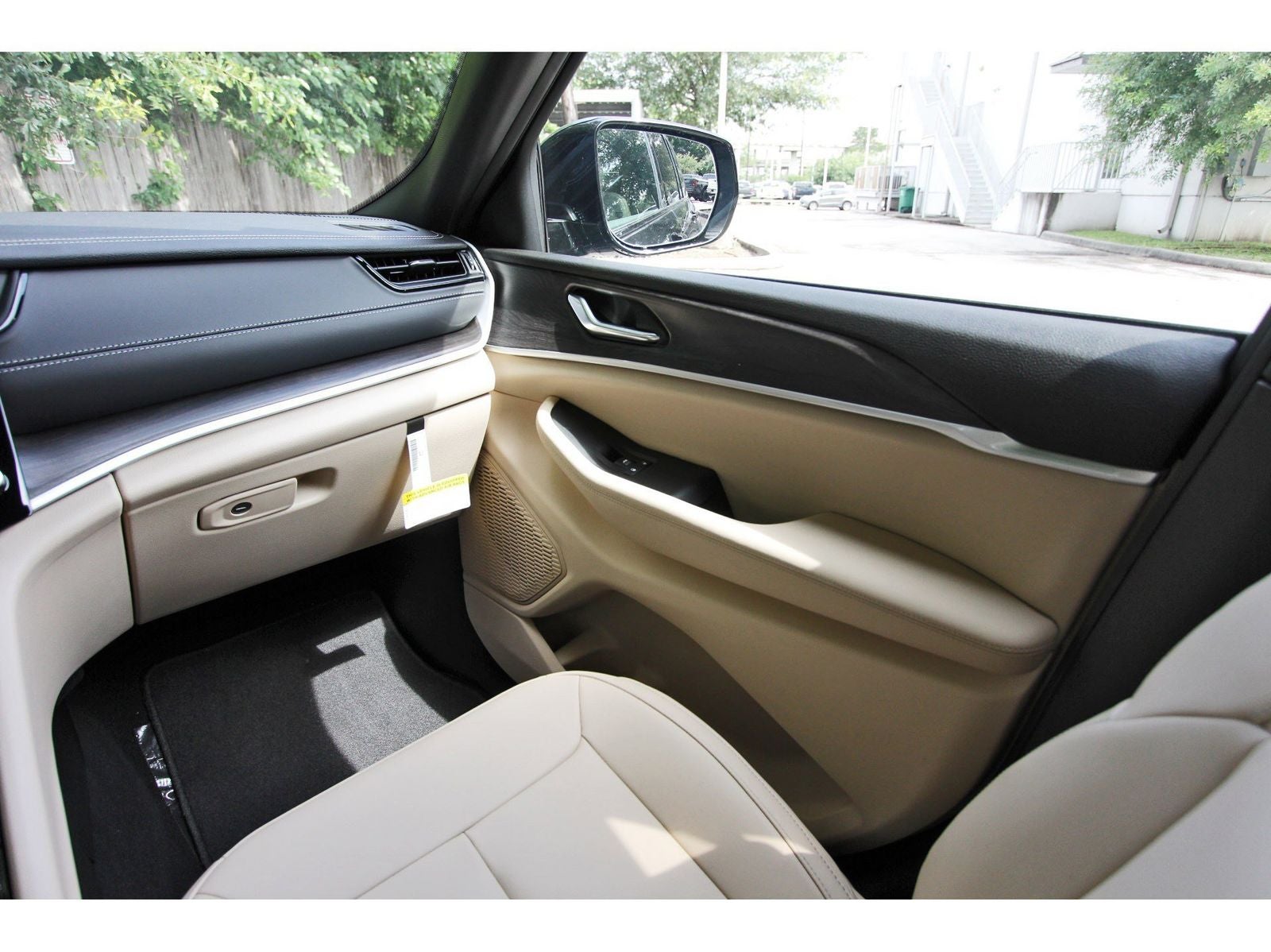2026 Jeep Grand Cherokee Limited 4x2