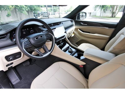2026 Jeep Grand Cherokee Limited 4x2