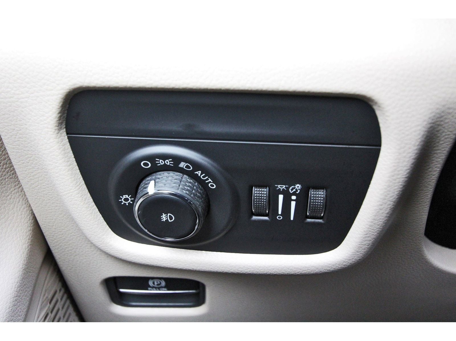 2026 Jeep Grand Cherokee Limited 4x2