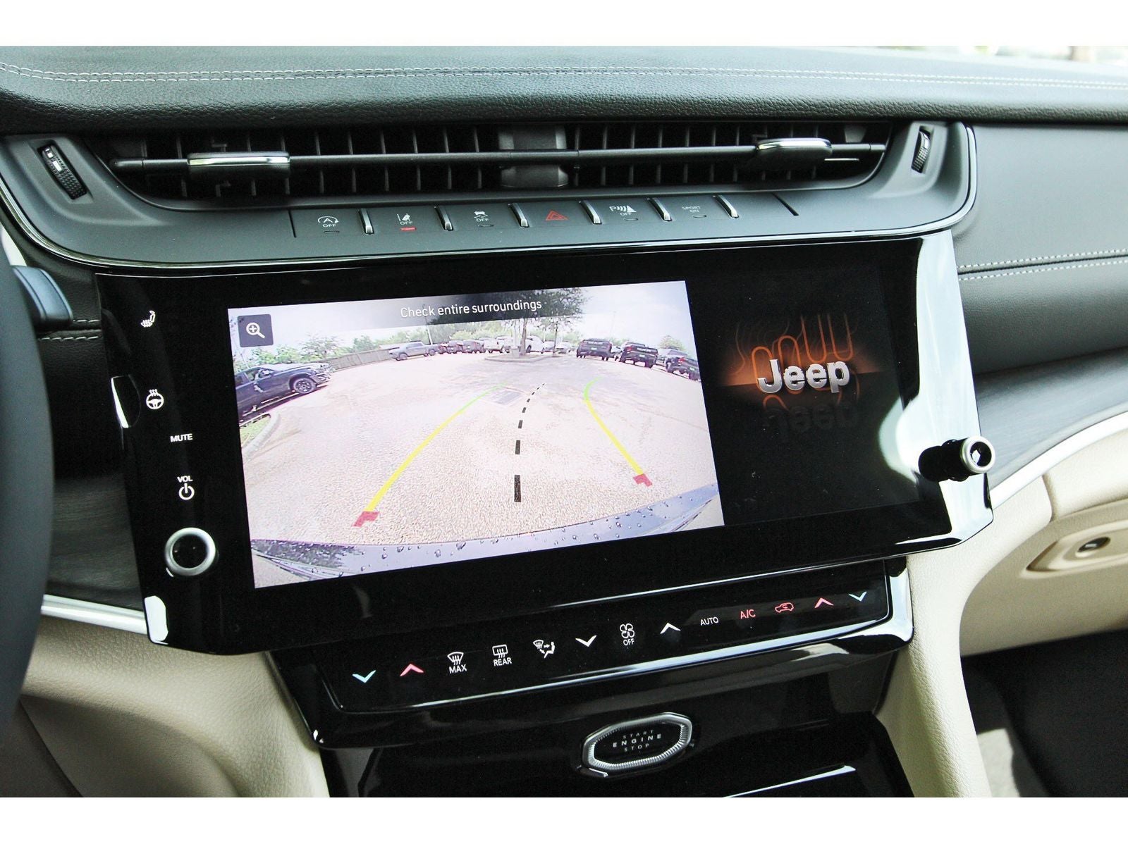 2026 Jeep Grand Cherokee Limited 4x2