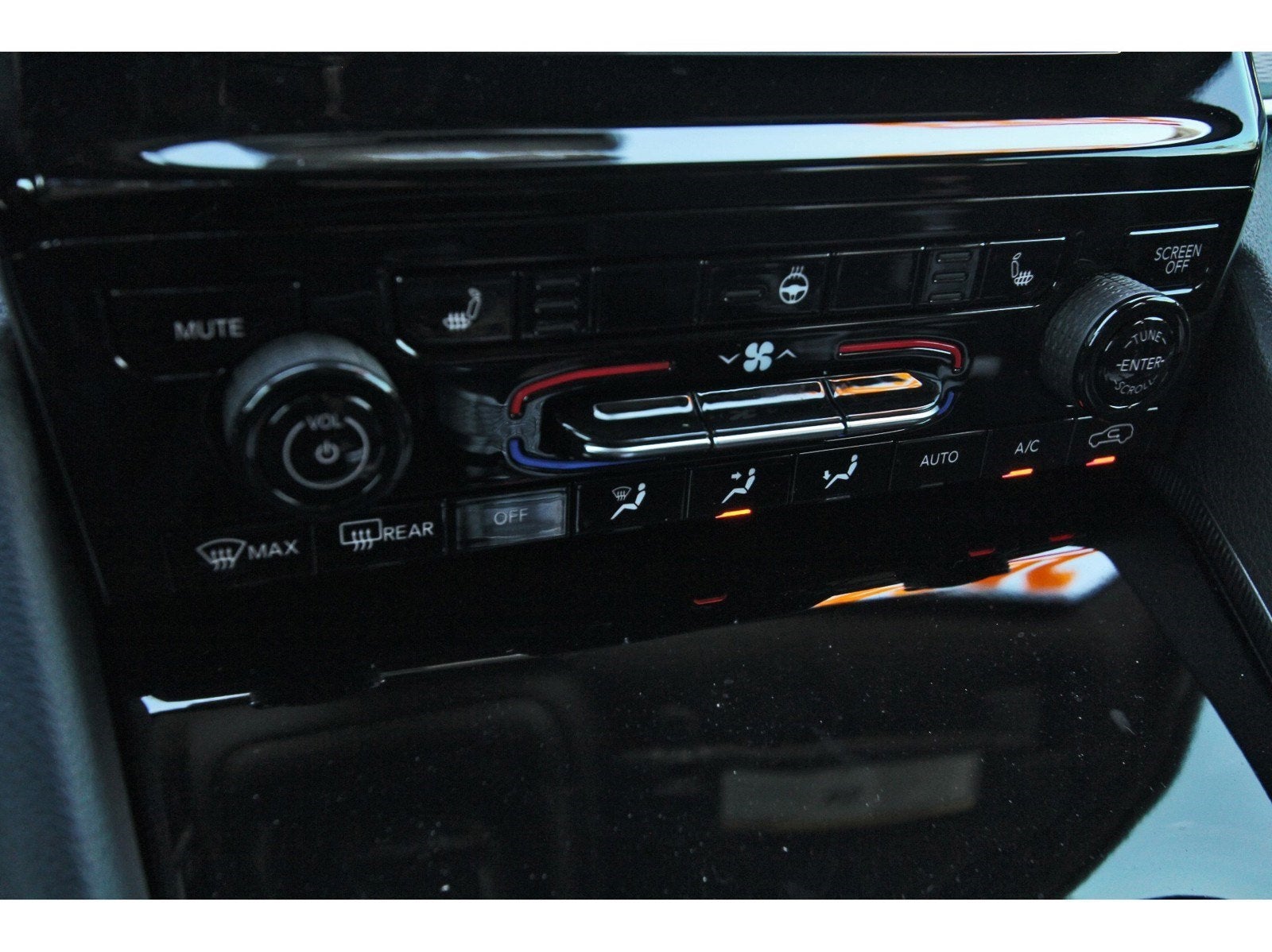 2024 Jeep Grand Cherokee Laredo X 4x4