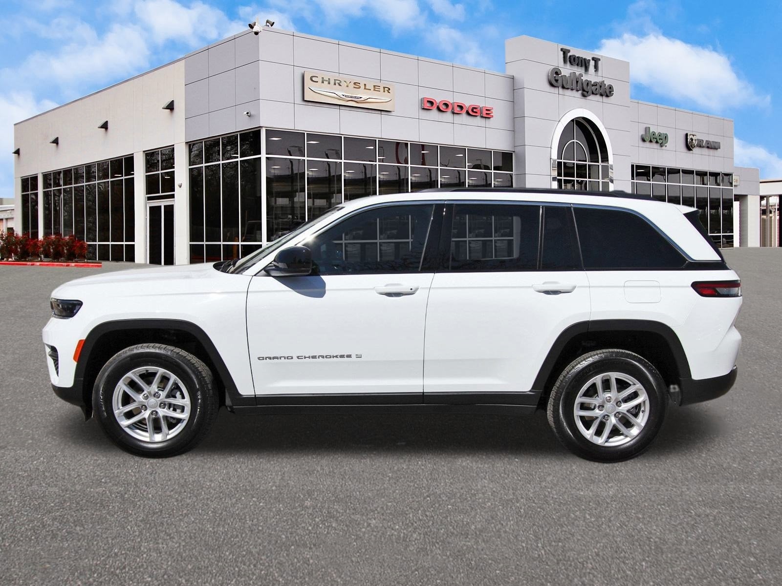 2024 Jeep Grand Cherokee Laredo X 4x4
