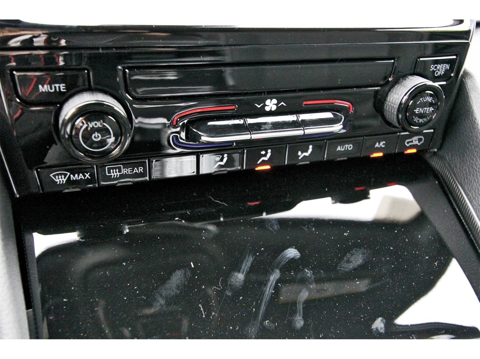 2025 Jeep Grand Cherokee L Laredo X 4x2