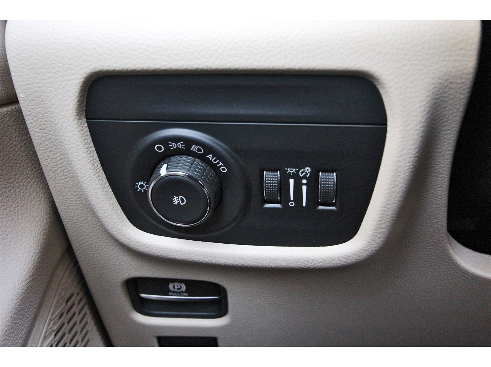 2025 Jeep Grand Cherokee L Limited 4x2