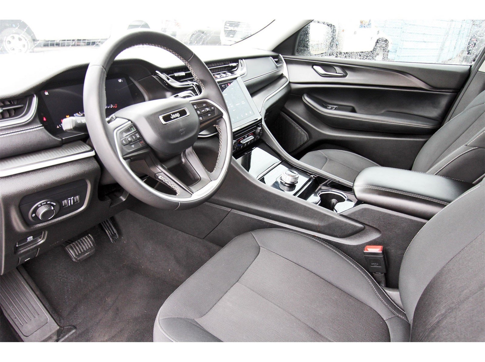 2023 Jeep Grand Cherokee L Laredo