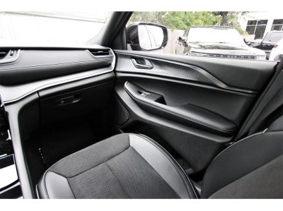 2024 Jeep Grand Cherokee L Altitude X 4x4