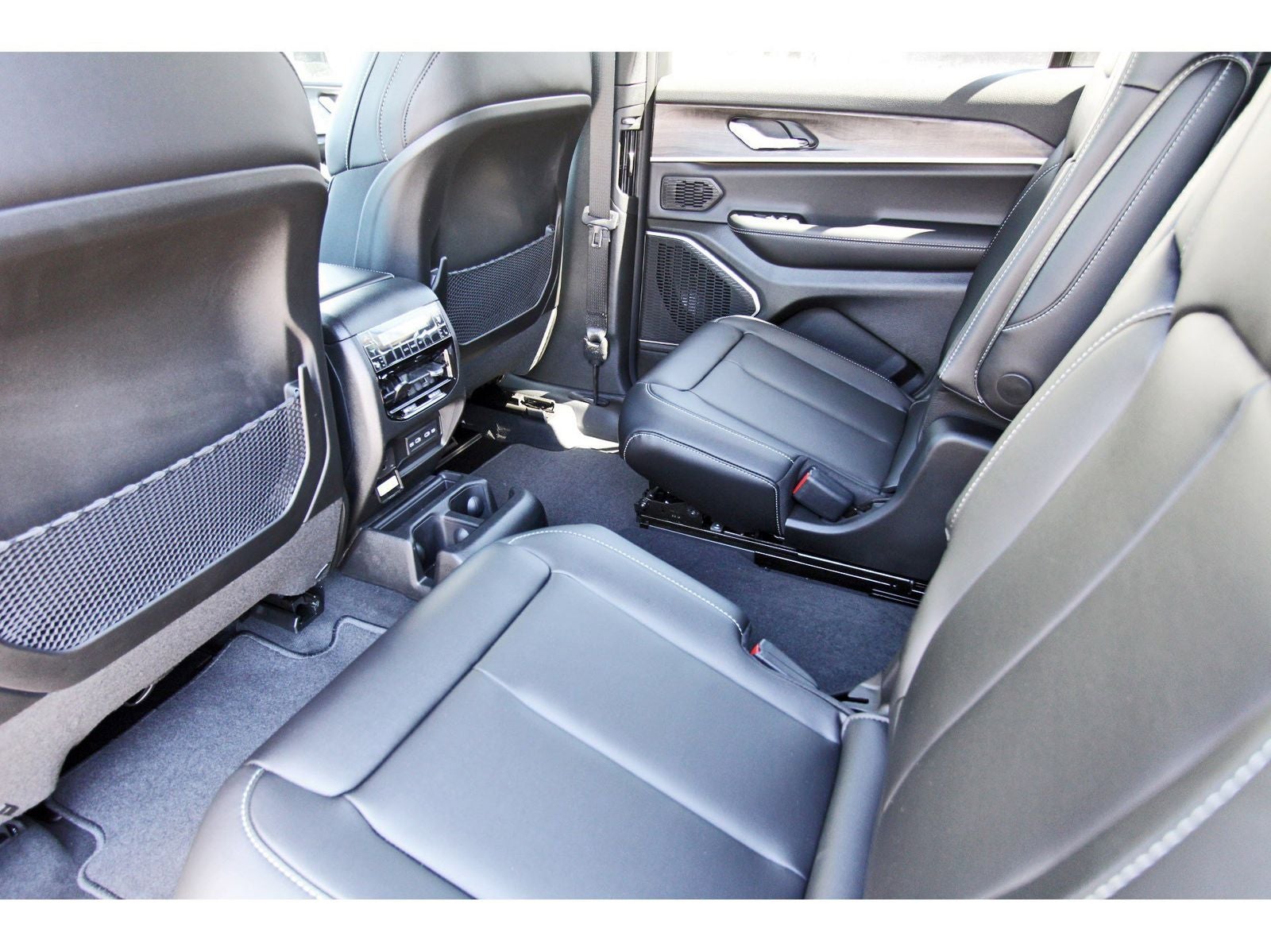 2026 Jeep Grand Cherokee L Limited 4x4