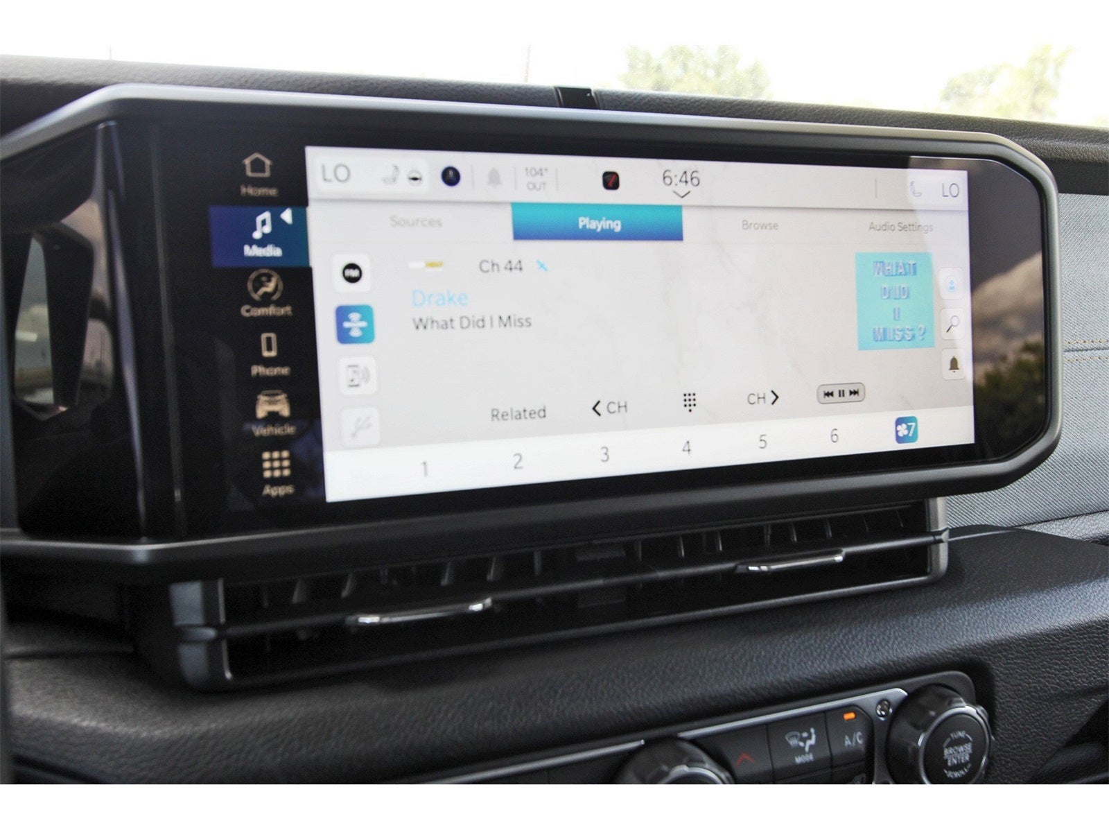 2025 Jeep Wrangler Willys 4 Door 4x4