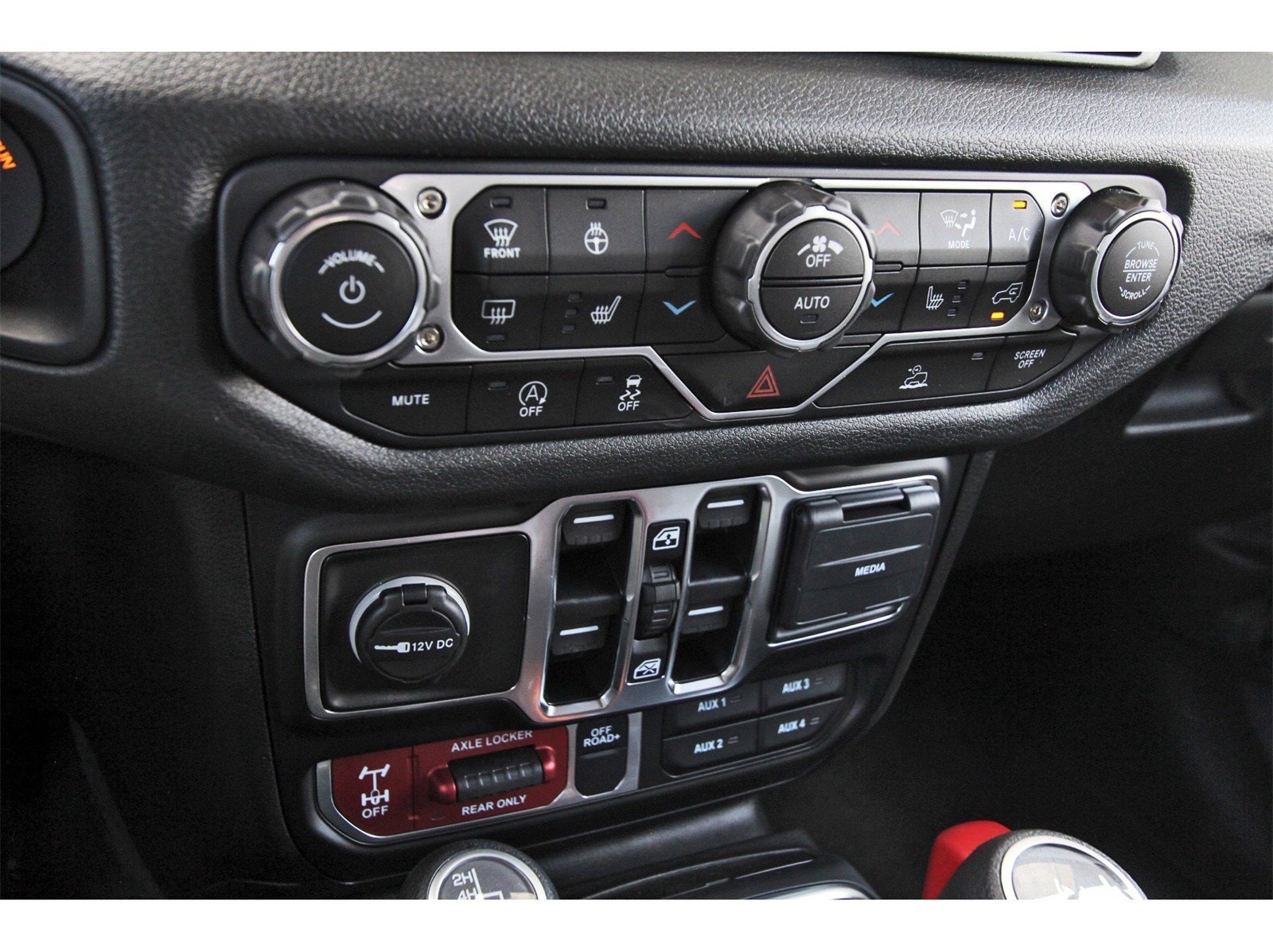 2025 Jeep Wrangler Willys 4 Door 4x4