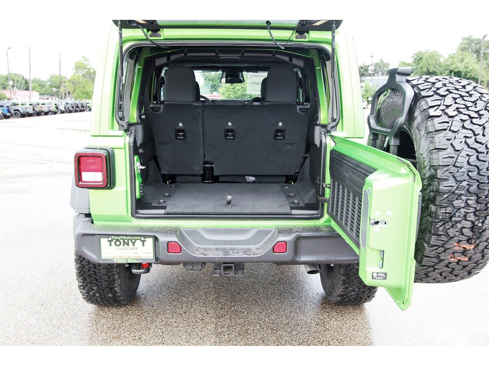 2025 Jeep Wrangler Willys 4 Door 4x4