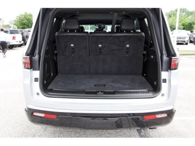 2024 Jeep Wagoneer Base