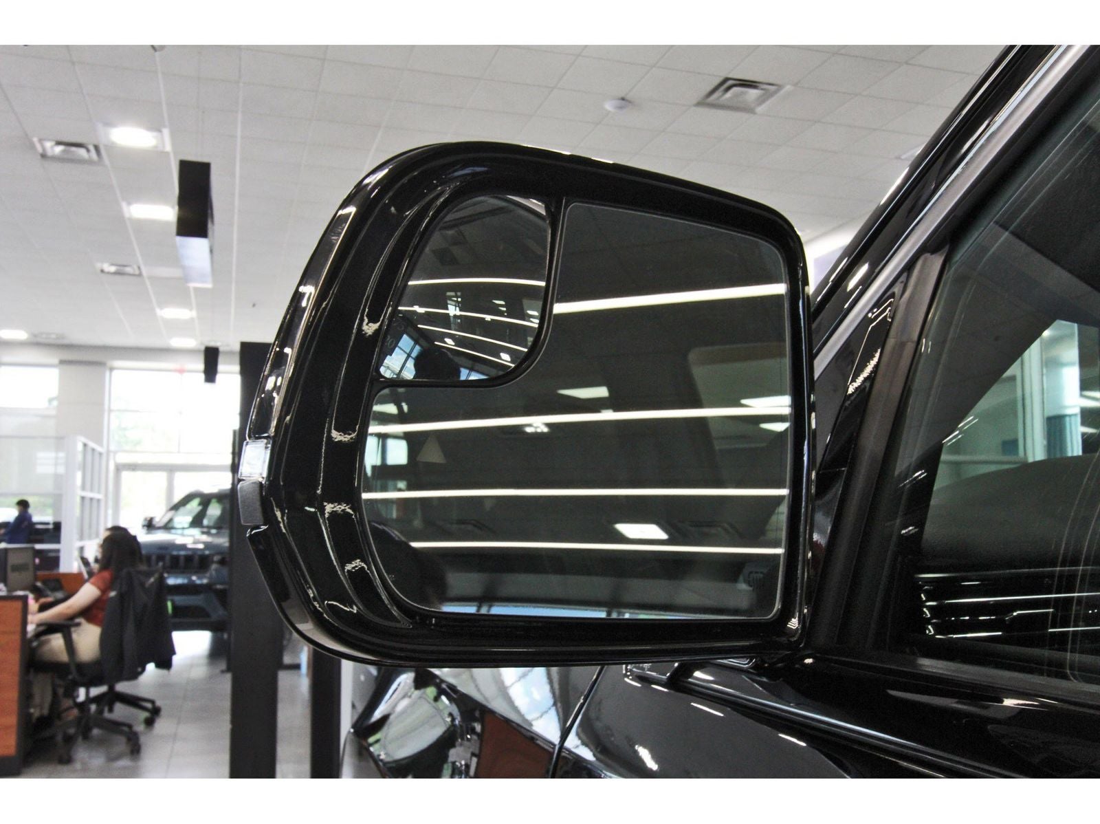 2026 Jeep Grand Wagoneer Upland 4x4