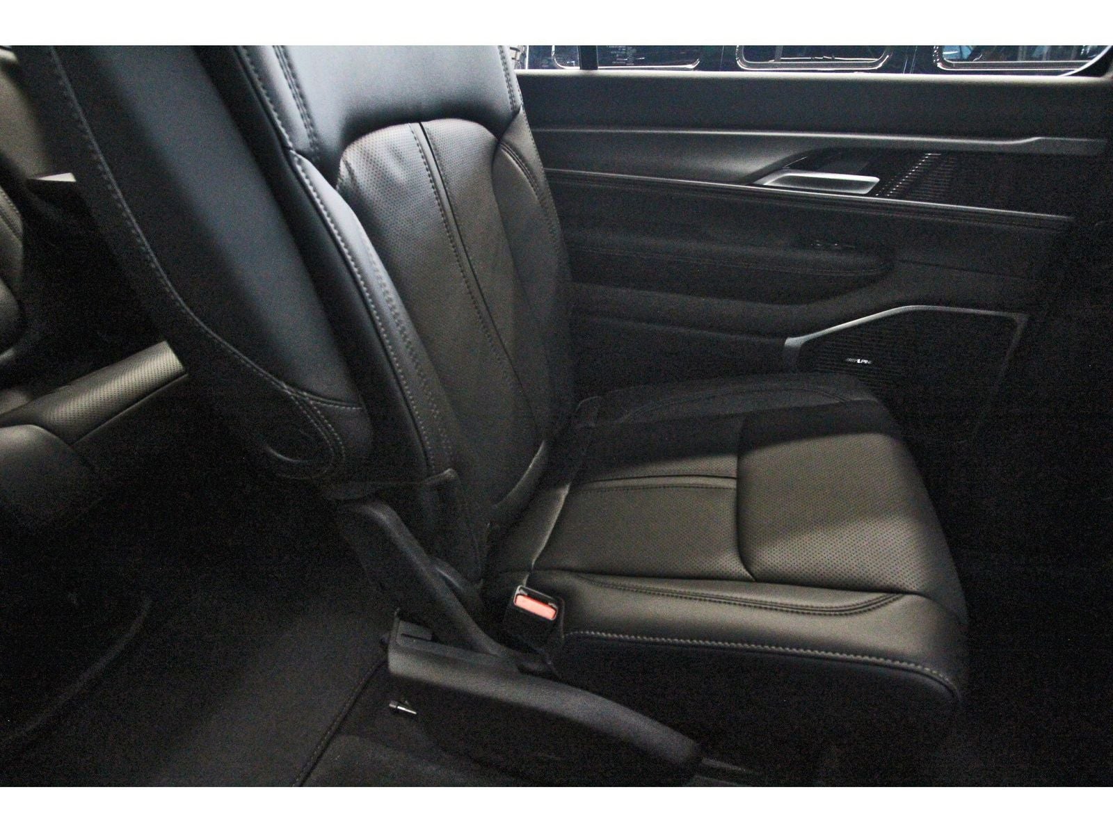 2026 Jeep Grand Wagoneer Upland 4x4