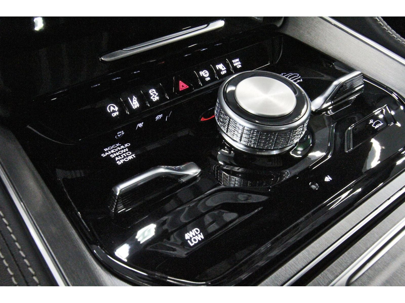 2026 Jeep Grand Wagoneer Upland 4x4