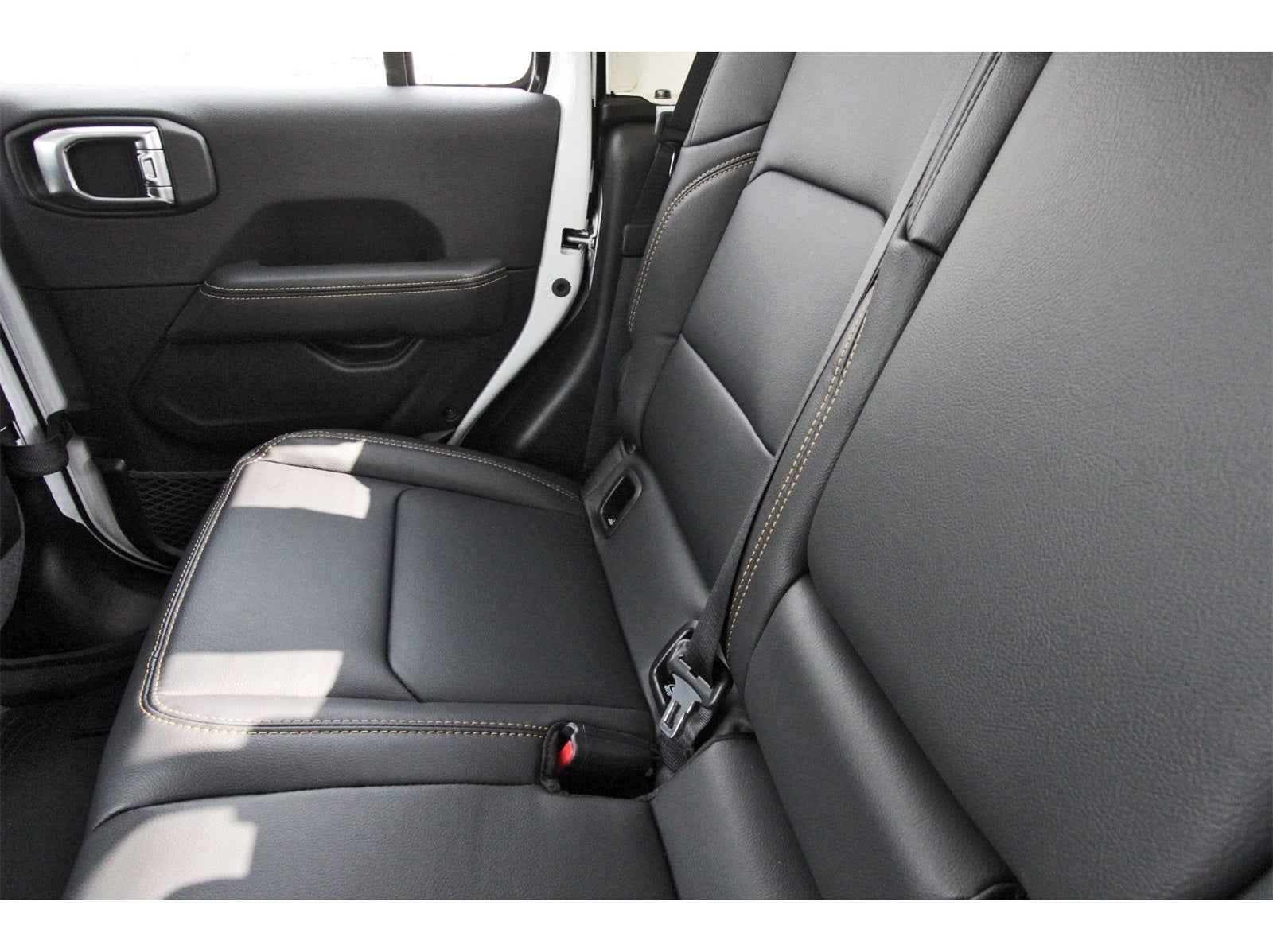 2026 Jeep Gladiator Sahara 4x4