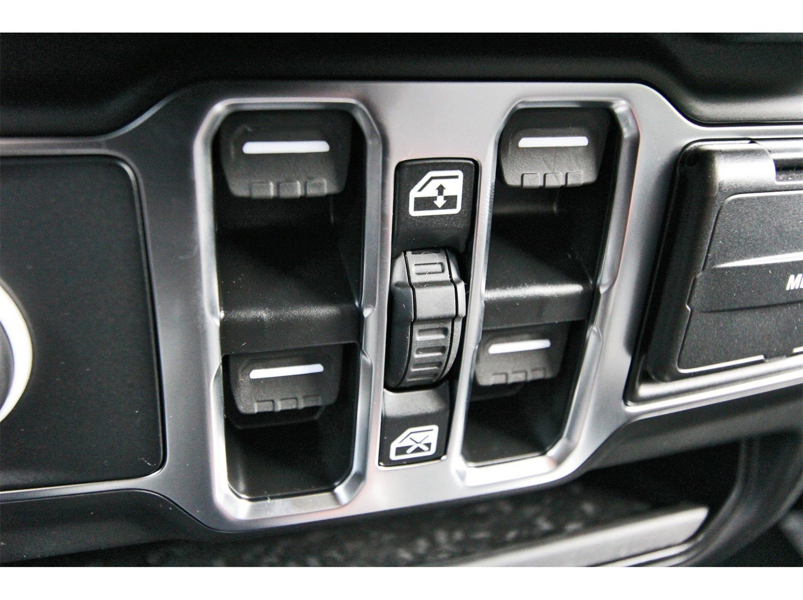 2025 Jeep Gladiator Mojave High Tide 4x4