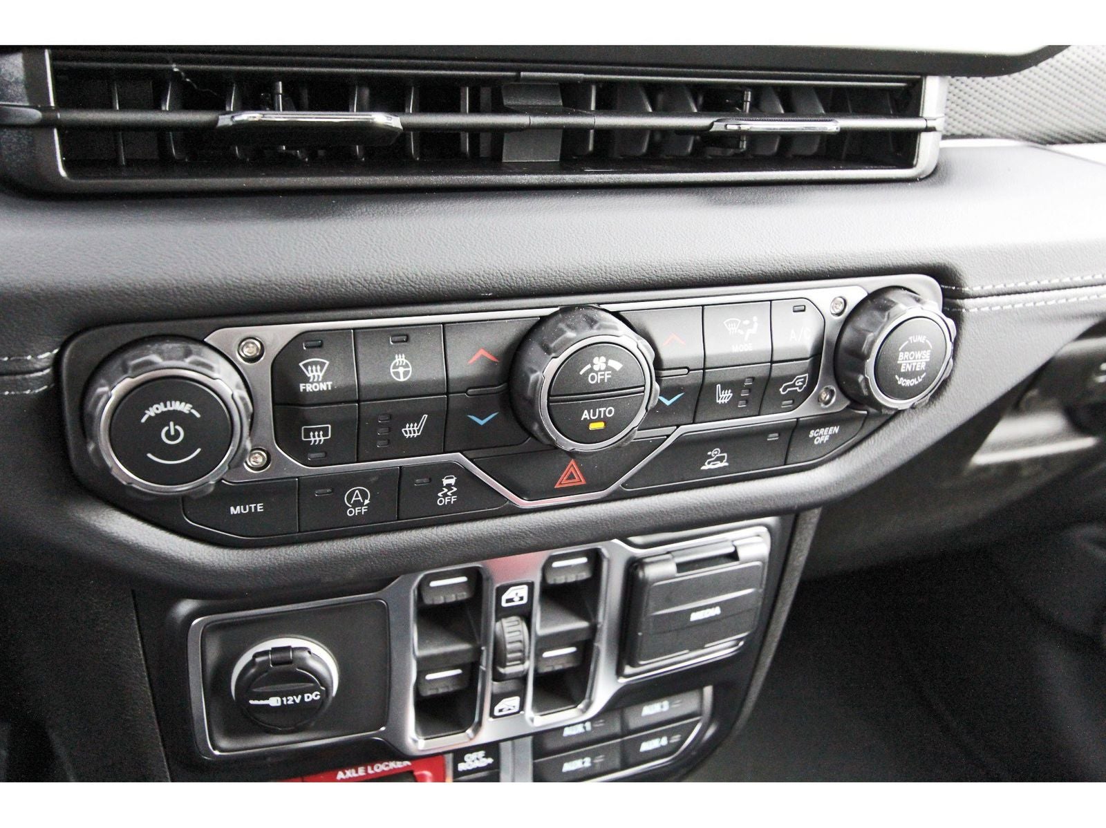 2026 Jeep Gladiator Mojave 4x4