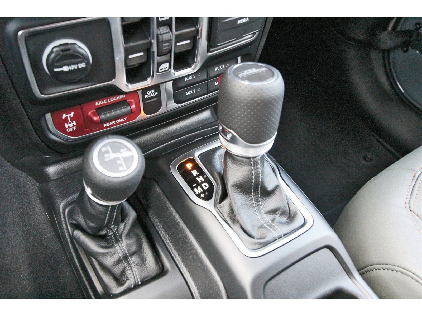 2025 Jeep Gladiator Mojave X 4x4