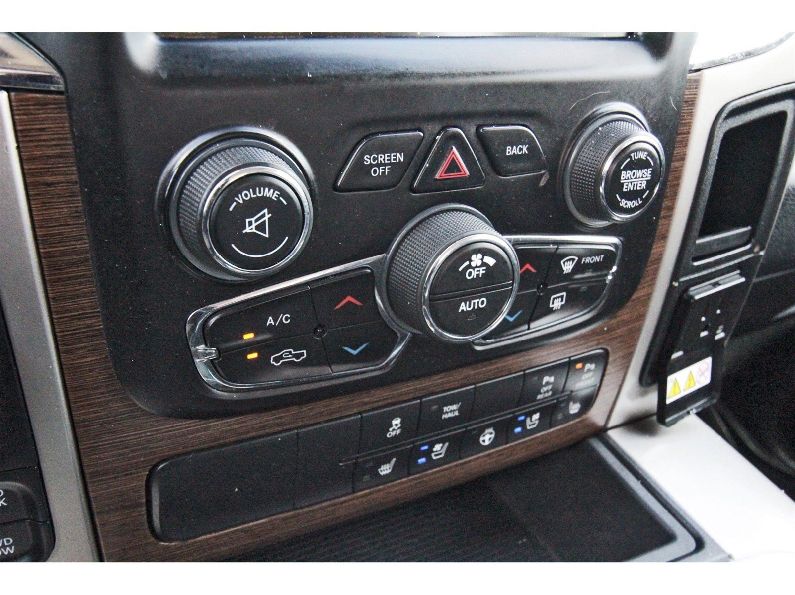 2017 RAM 1500 Laramie