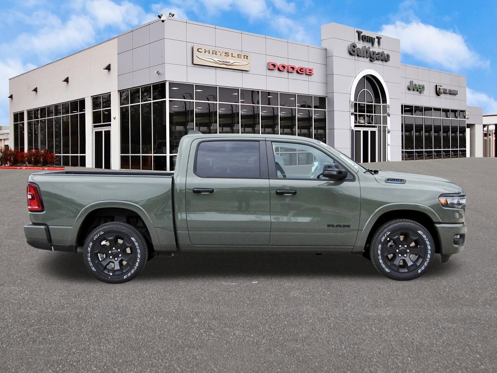 2026 RAM 1500 Big Horn/Lone Star Lone Star 4x2 Crew Cab 5'7" Box