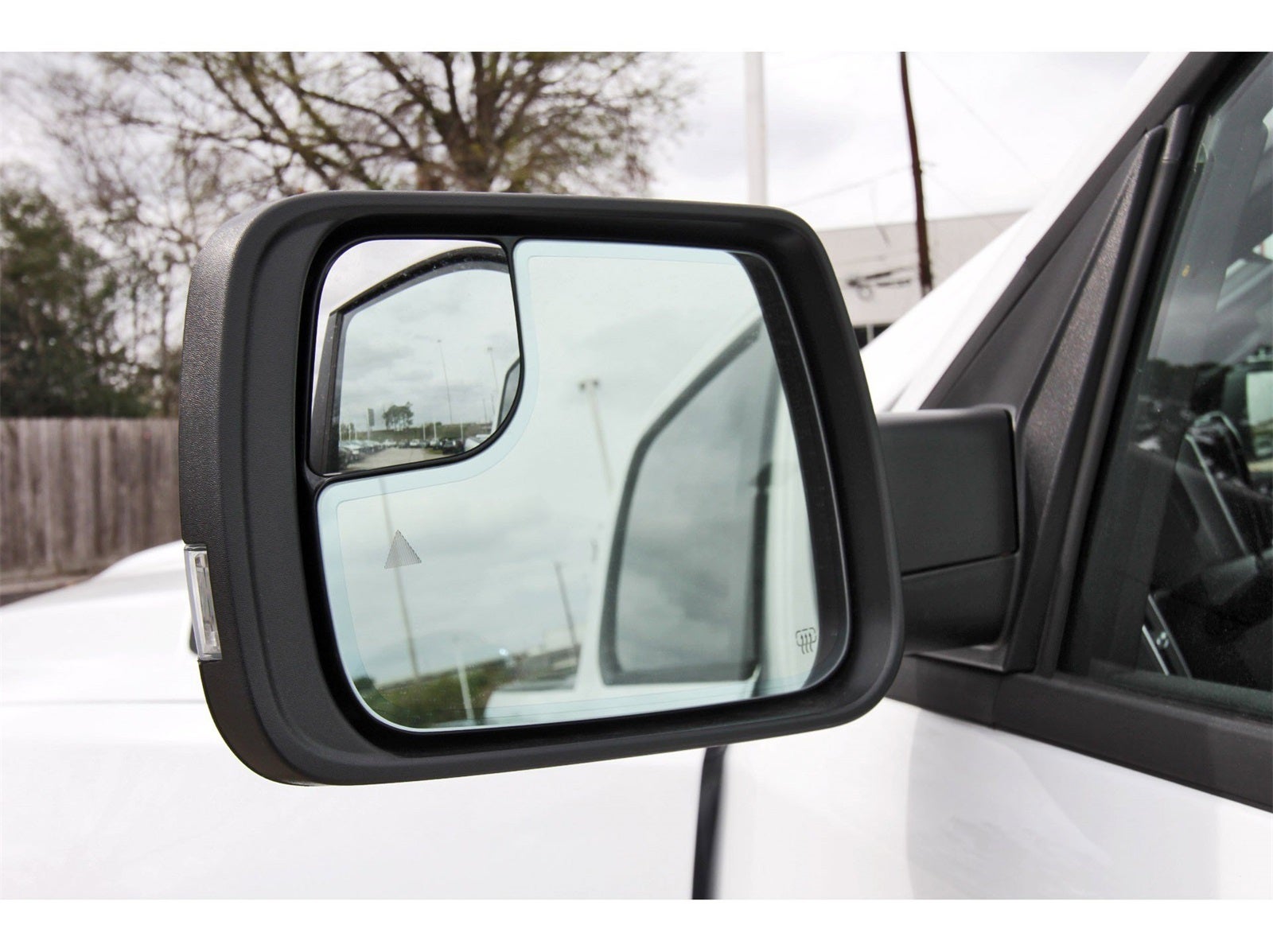 2025 RAM 1500 Big Horn/Lone Star Lone Star 4x2 Crew Cab 5'7" Box