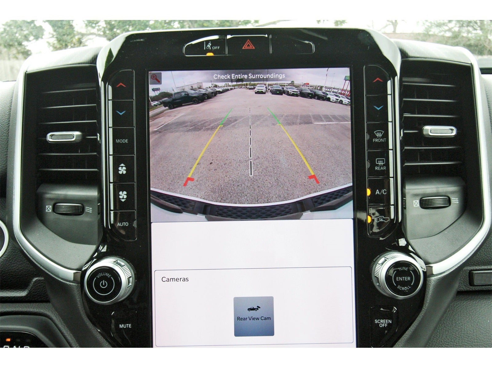 2025 RAM 1500 Big Horn/Lone Star Lone Star 4x2 Crew Cab 5'7" Box