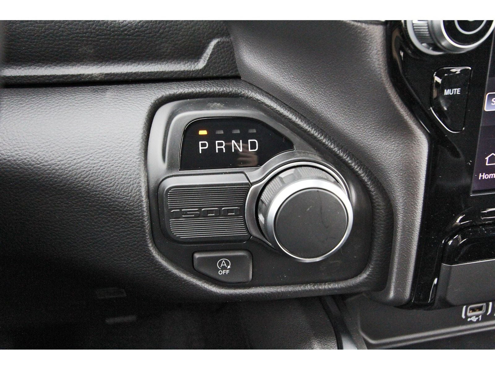 2026 RAM 1500 Big Horn/Lone Star Lone Star 4x2 Crew Cab 5'7" Box