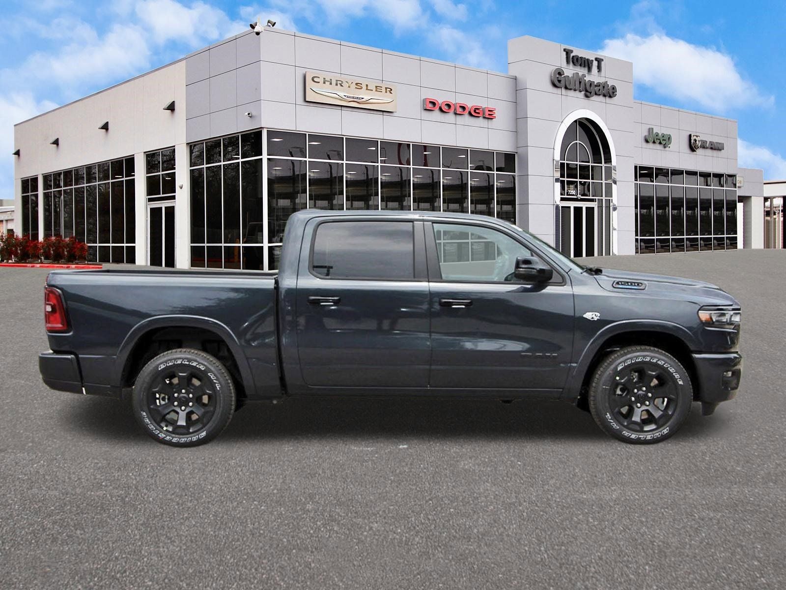 2026 RAM 1500 Big Horn/Lone Star Lone Star 4x2 Crew Cab 5'7" Box