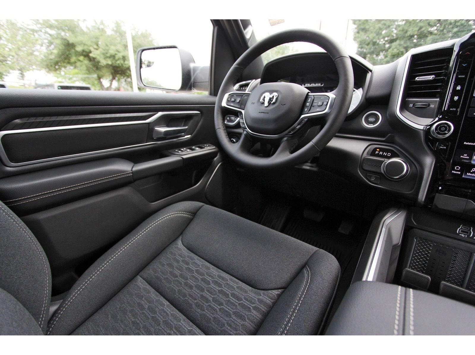 2026 RAM 1500 Big Horn/Lone Star Lone Star 4x2 Crew Cab 5'7" Box
