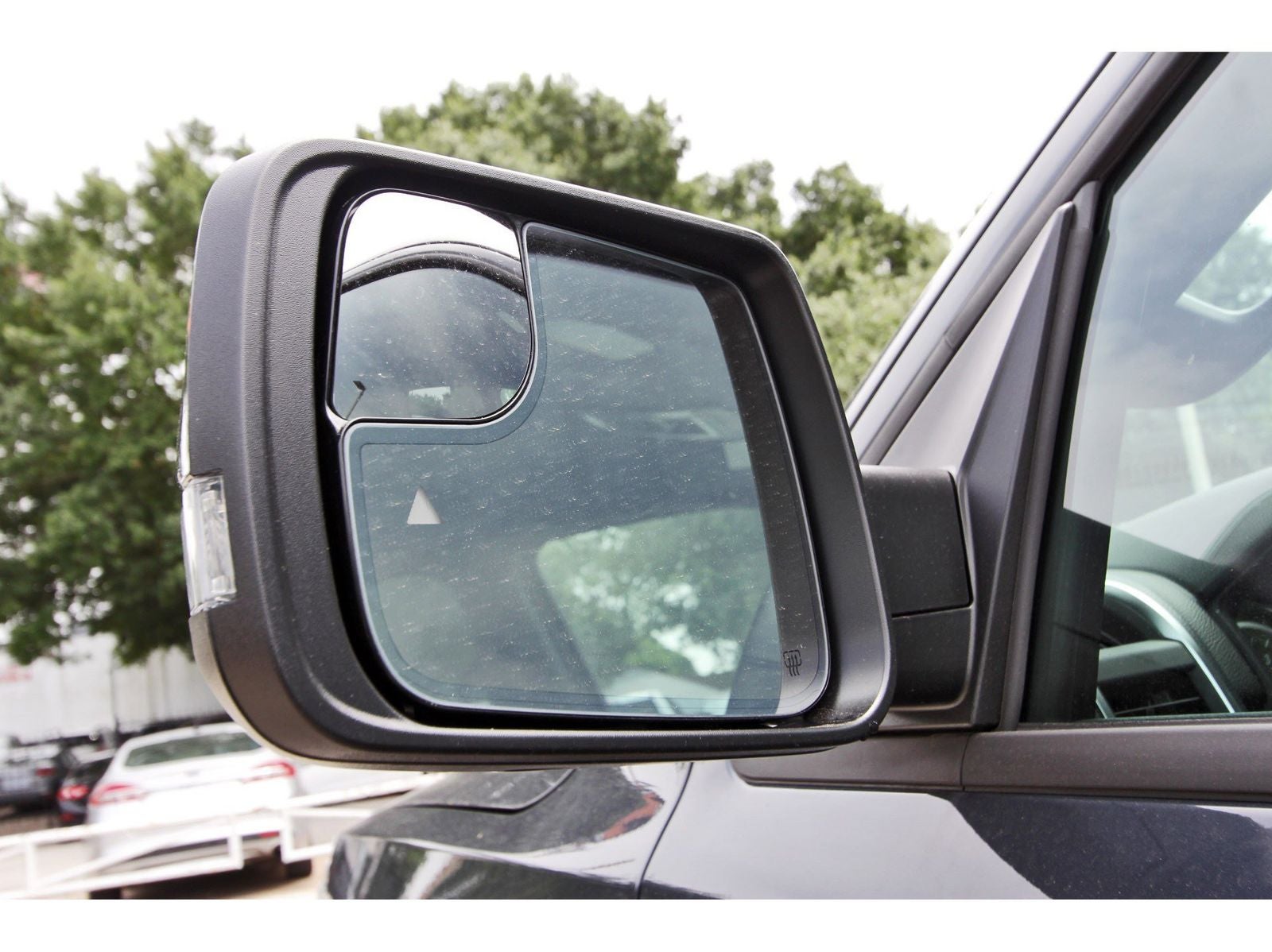 2026 RAM 1500 Big Horn/Lone Star Lone Star 4x2 Crew Cab 5'7" Box