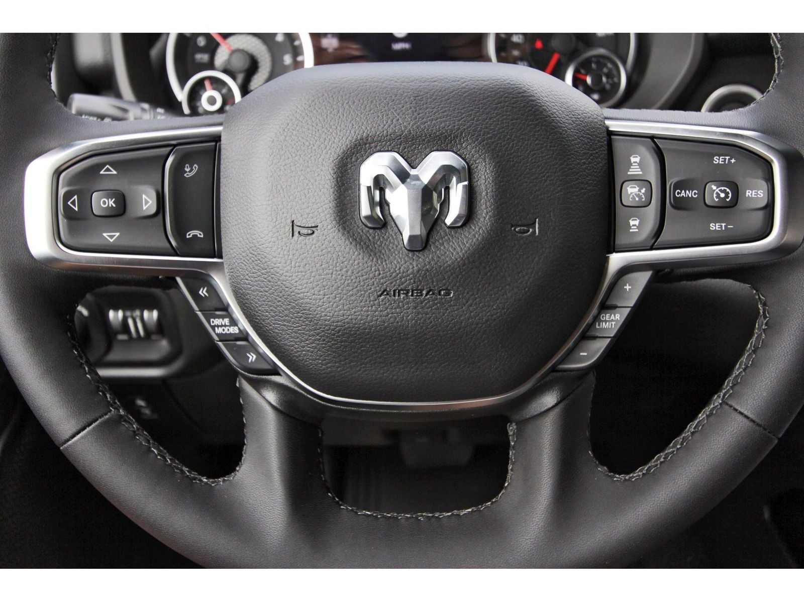 2026 RAM 1500 Big Horn/Lone Star Lone Star 4x2 Crew Cab 5'7" Box