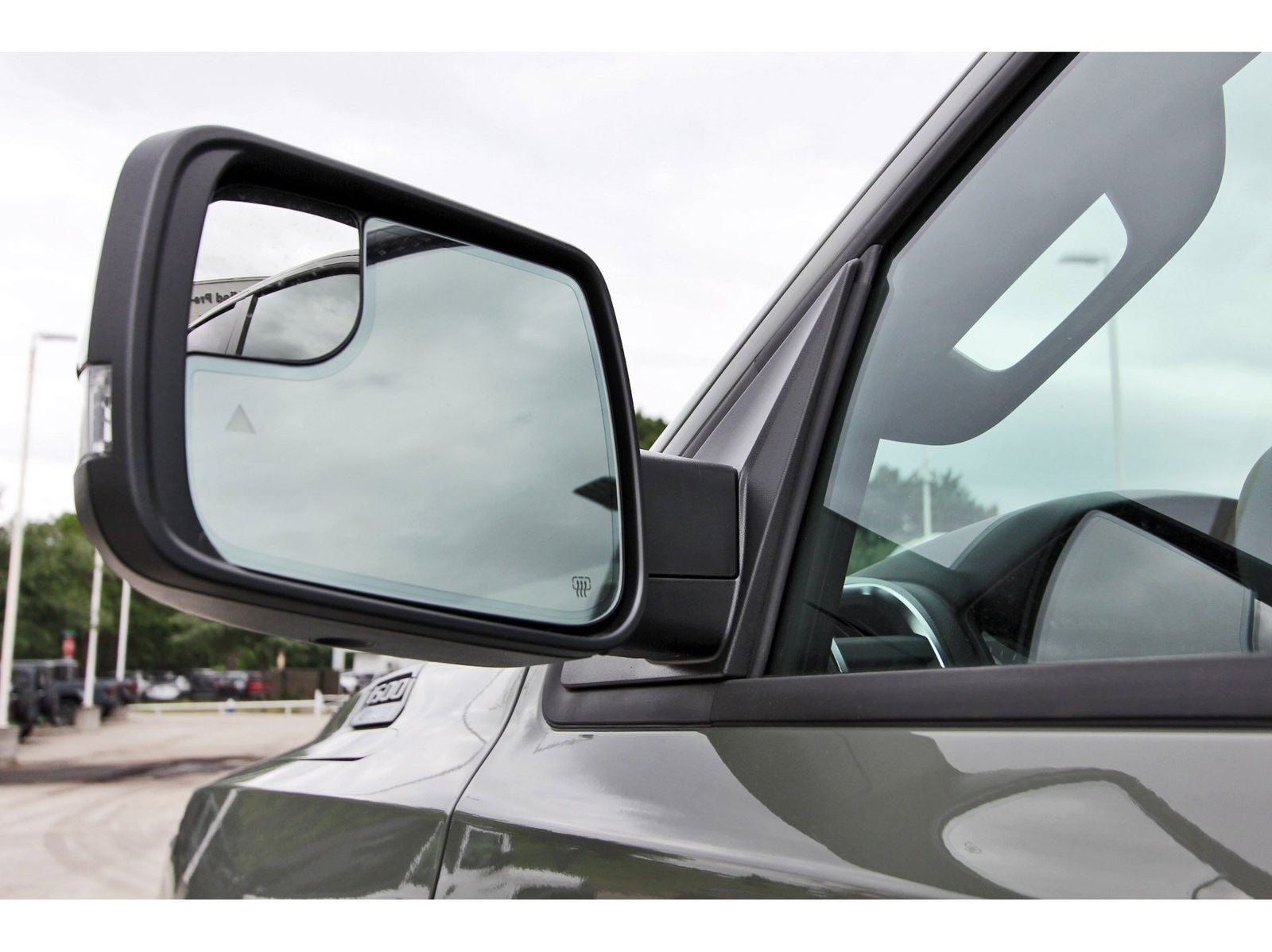 2026 RAM 1500 Big Horn/Lone Star Lone Star 4x2 Crew Cab 5'7" Box
