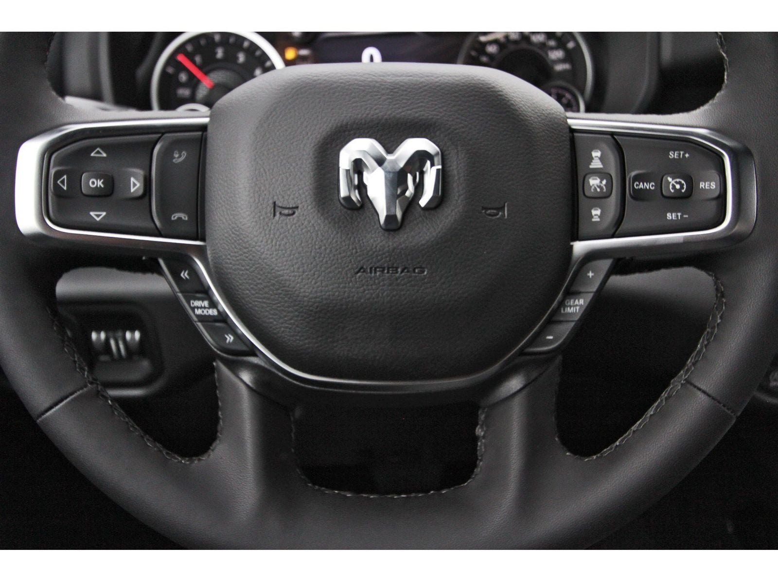 2026 RAM 1500 Big Horn/Lone Star Lone Star 4x2 Crew Cab 5'7" Box